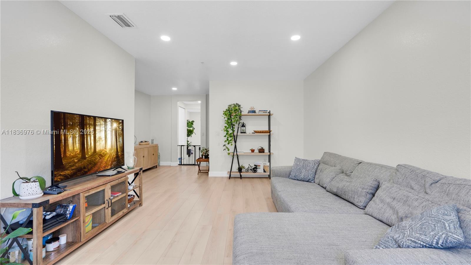 814 SW 147th Ave #3606, Pembroke Pines, Florida image 4