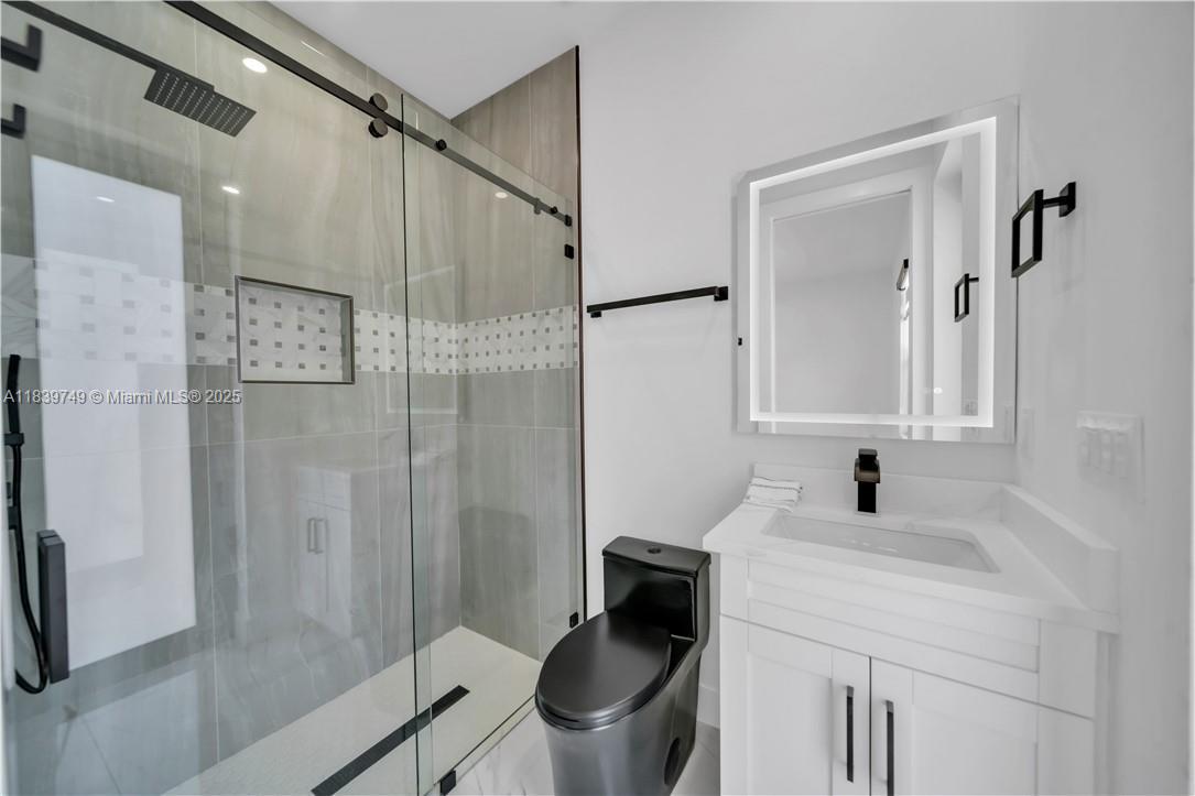 903 NE 23rd St, Cape Coral, Florida image 20