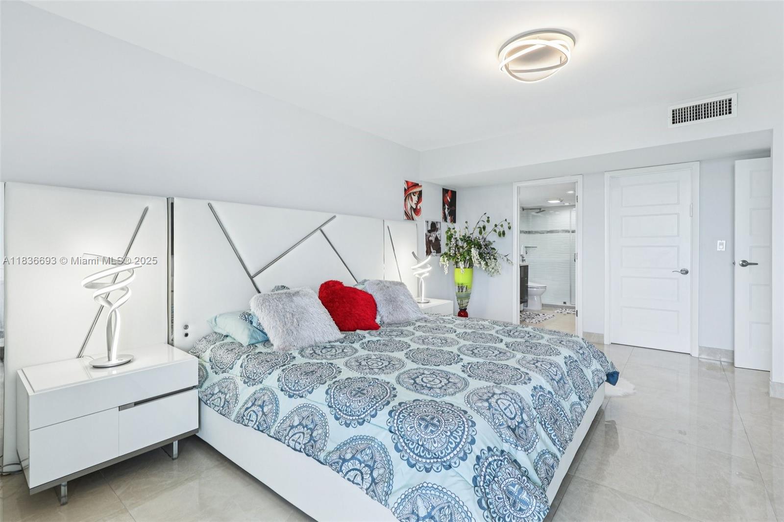 20379 W Country Club Dr #1436, Aventura, Florida image 13