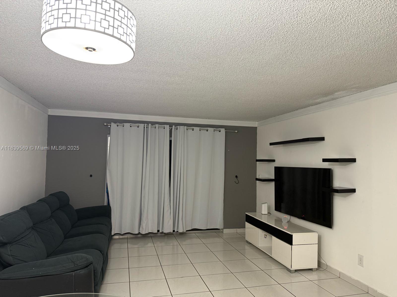 17000 NW 67th Ave #206, Hialeah, Florida image 3