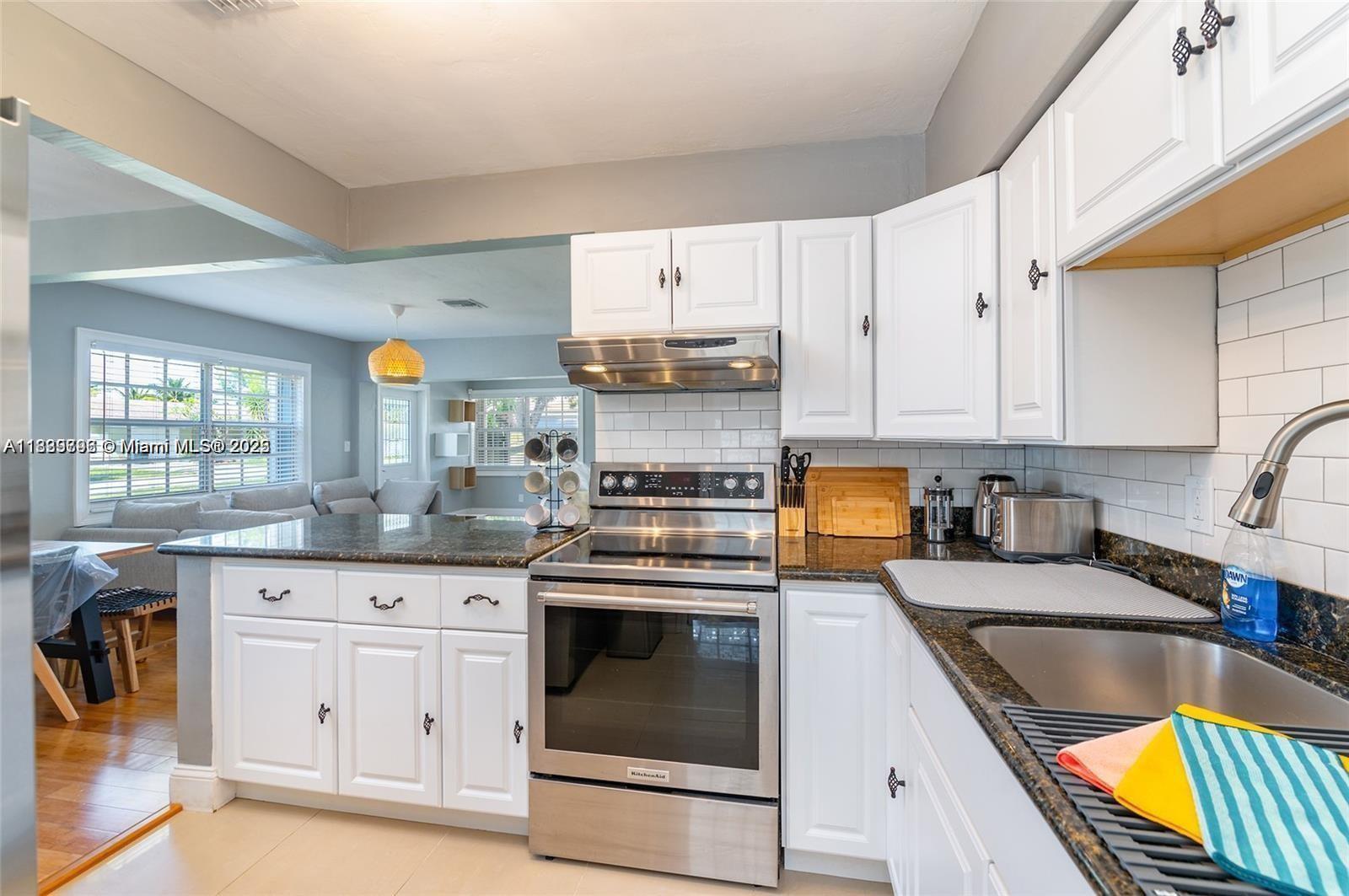 412 SW 16th Ct, Fort Lauderdale, Florida image 6
