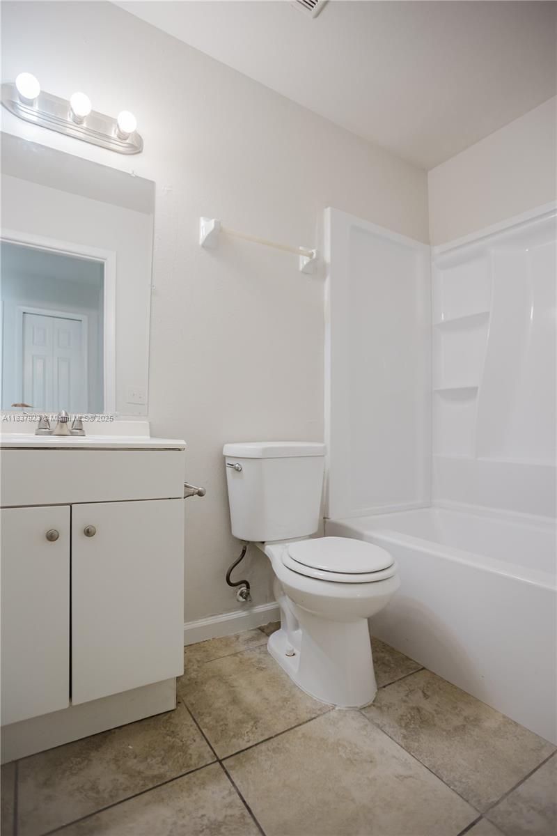 274 SW Bridgeport Dr, Port Saint Lucie, Florida image 22