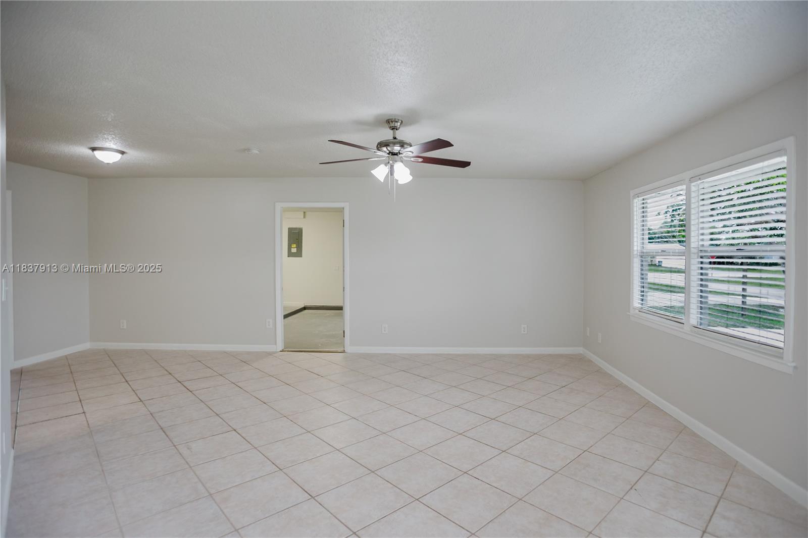 620 SE Picasso Ave, Port Saint Lucie, Florida image 11
