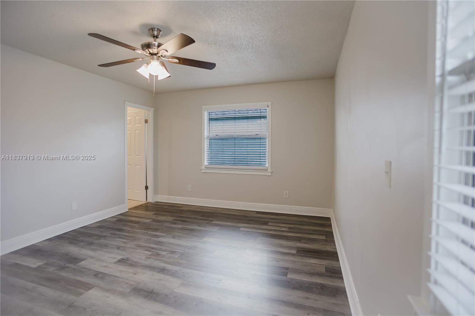 620 SE Picasso Ave, Port Saint Lucie, Florida image 23