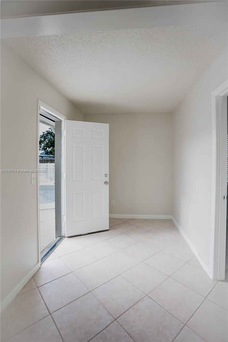 620 SE Picasso Ave, Port Saint Lucie, Florida image 4