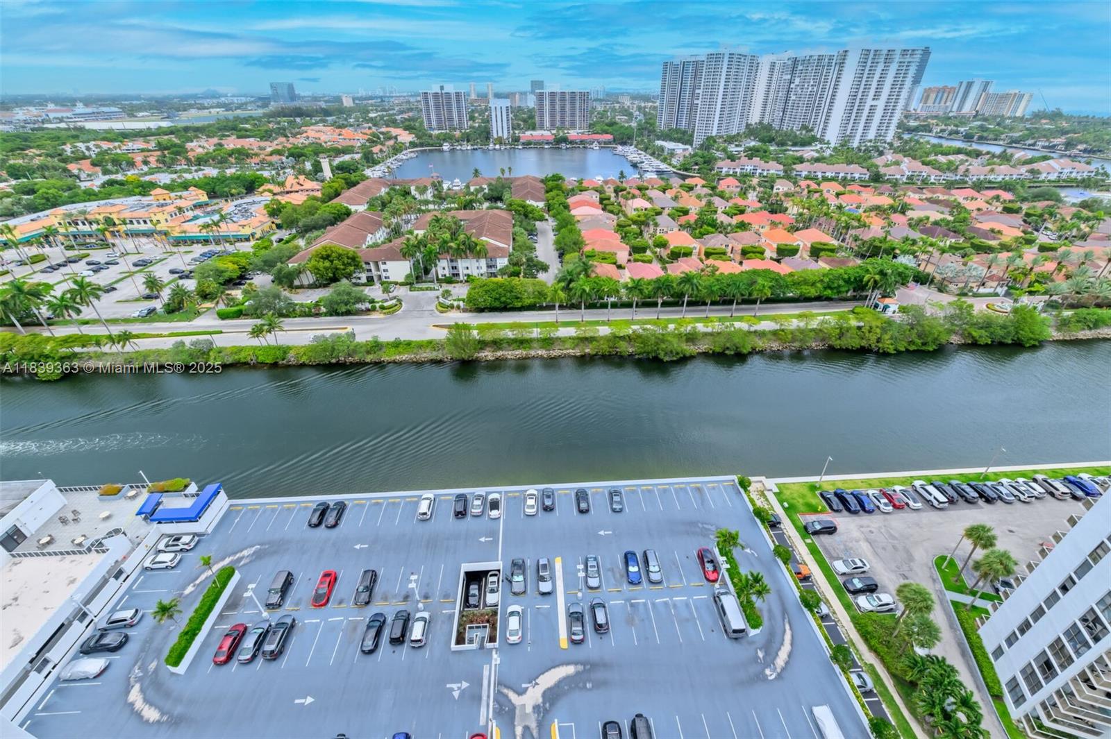 3675 N Country Club Dr #2302, Aventura, Florida image 46