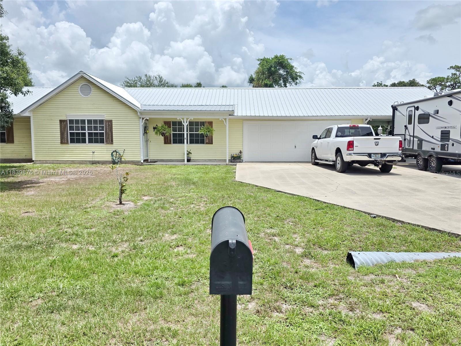 3701 SE 25th Street, Okeechobee, Florida image 2