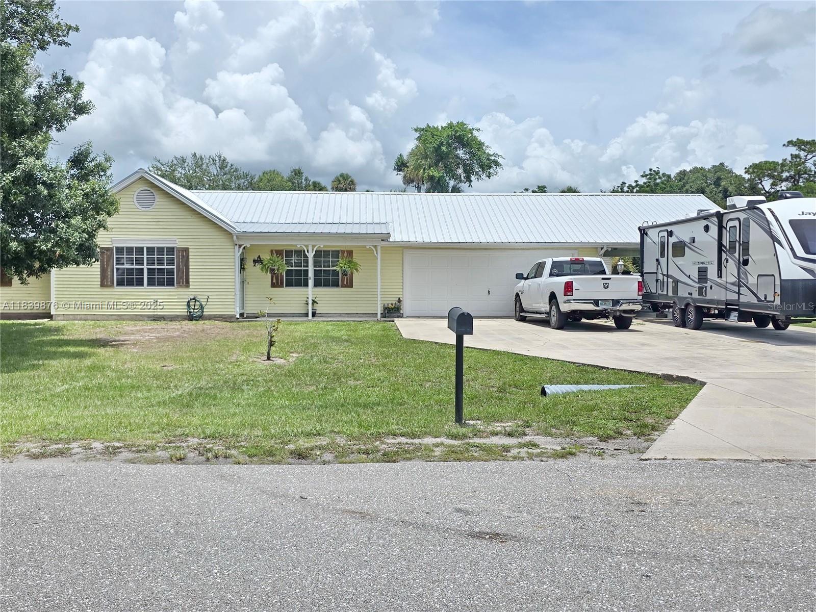 3701 SE 25th Street, Okeechobee, Florida image 4