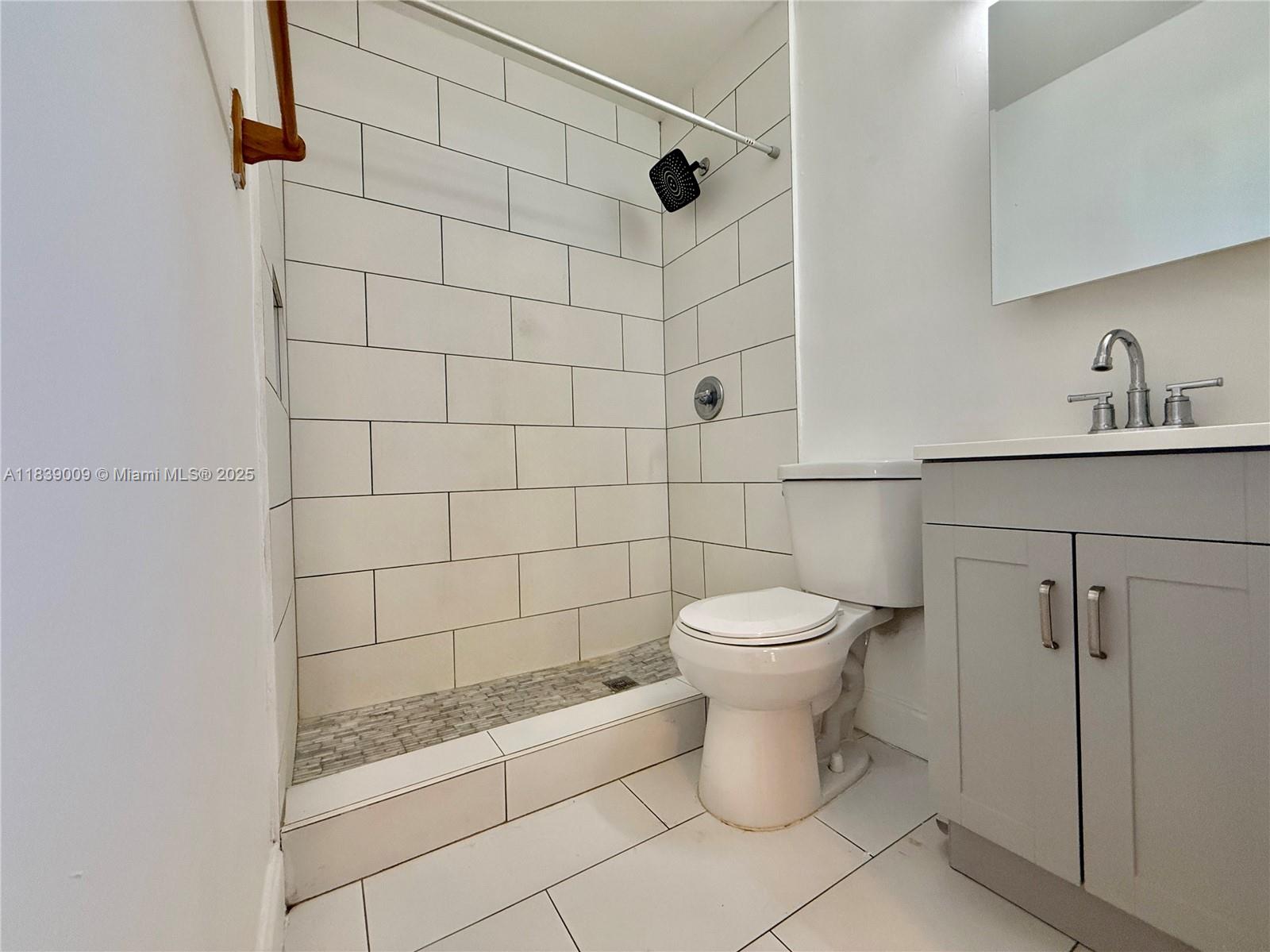 2406 N 28th Ave, Hollywood, Florida image 11