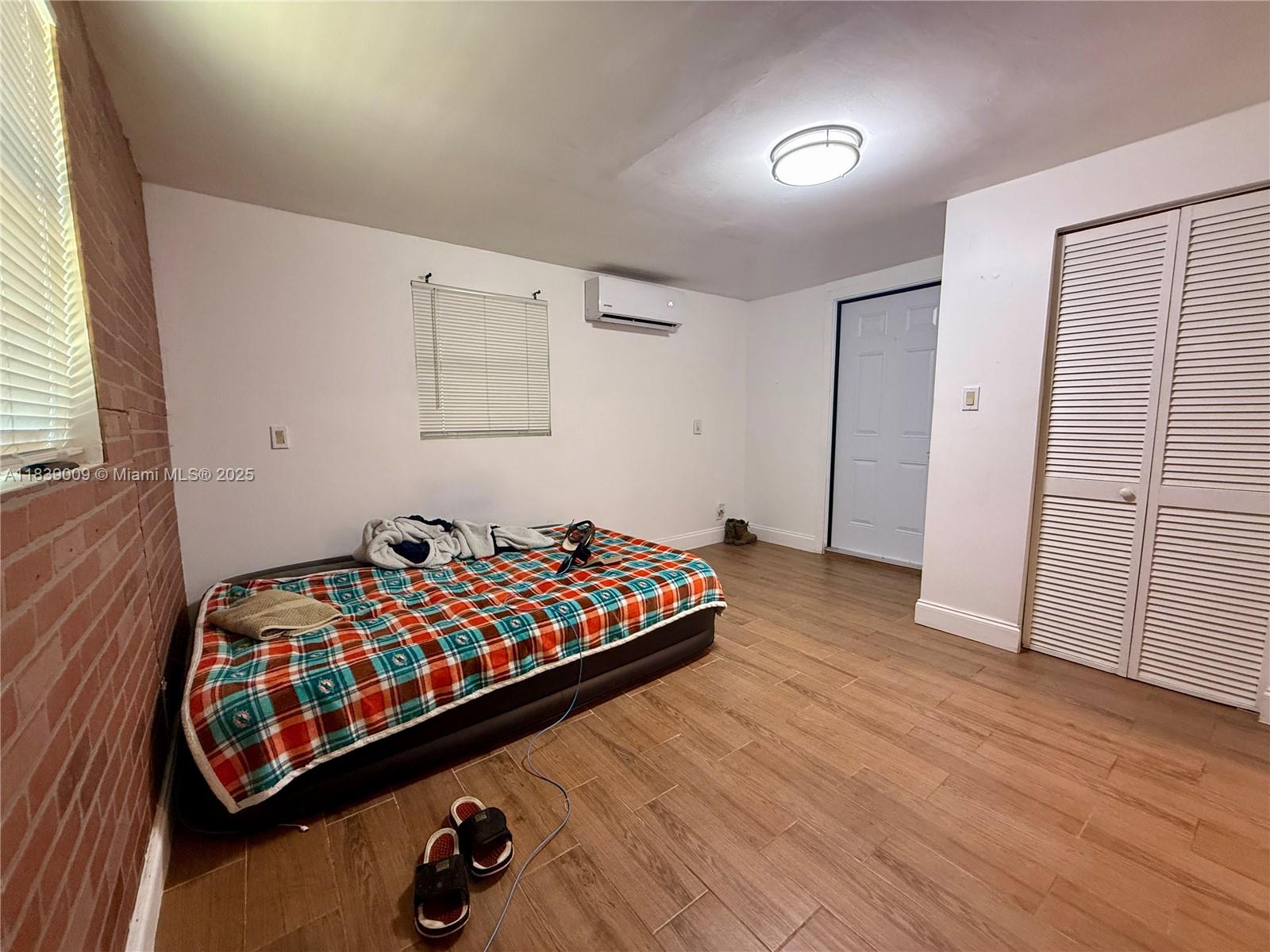 2406 N 28th Ave, Hollywood, Florida image 14