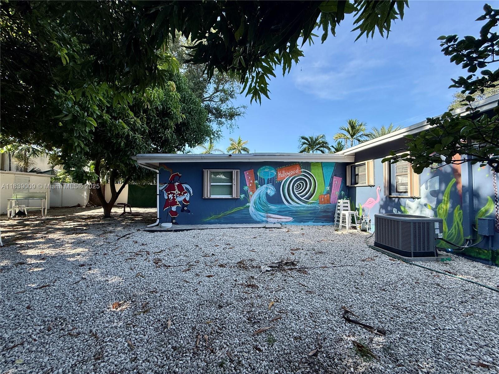 2406 N 28th Ave, Hollywood, Florida image 19