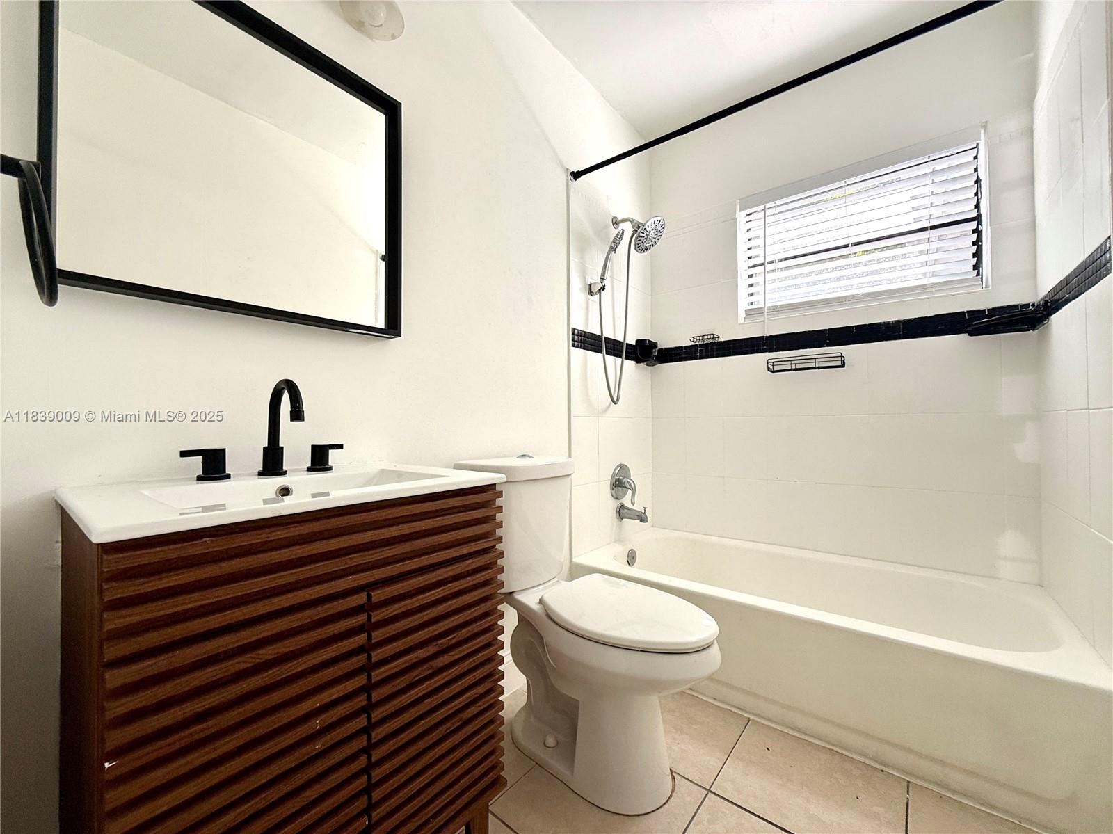 2406 N 28th Ave, Hollywood, Florida image 9