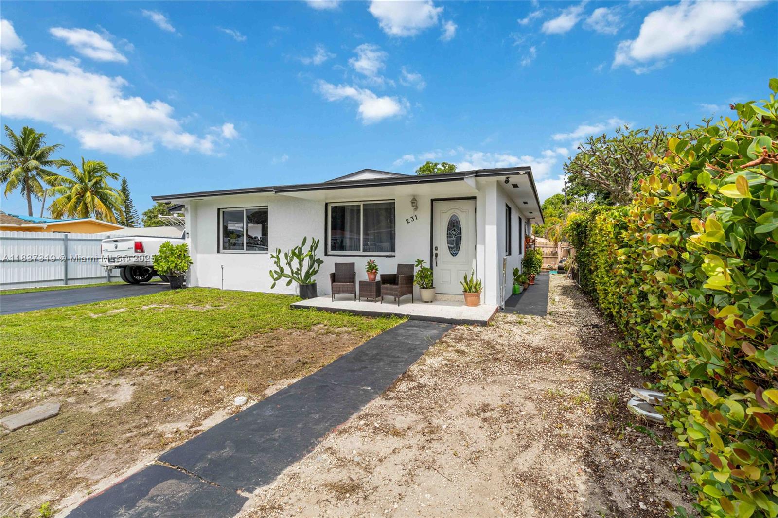 231 E 41st St, Hialeah, Florida image 2