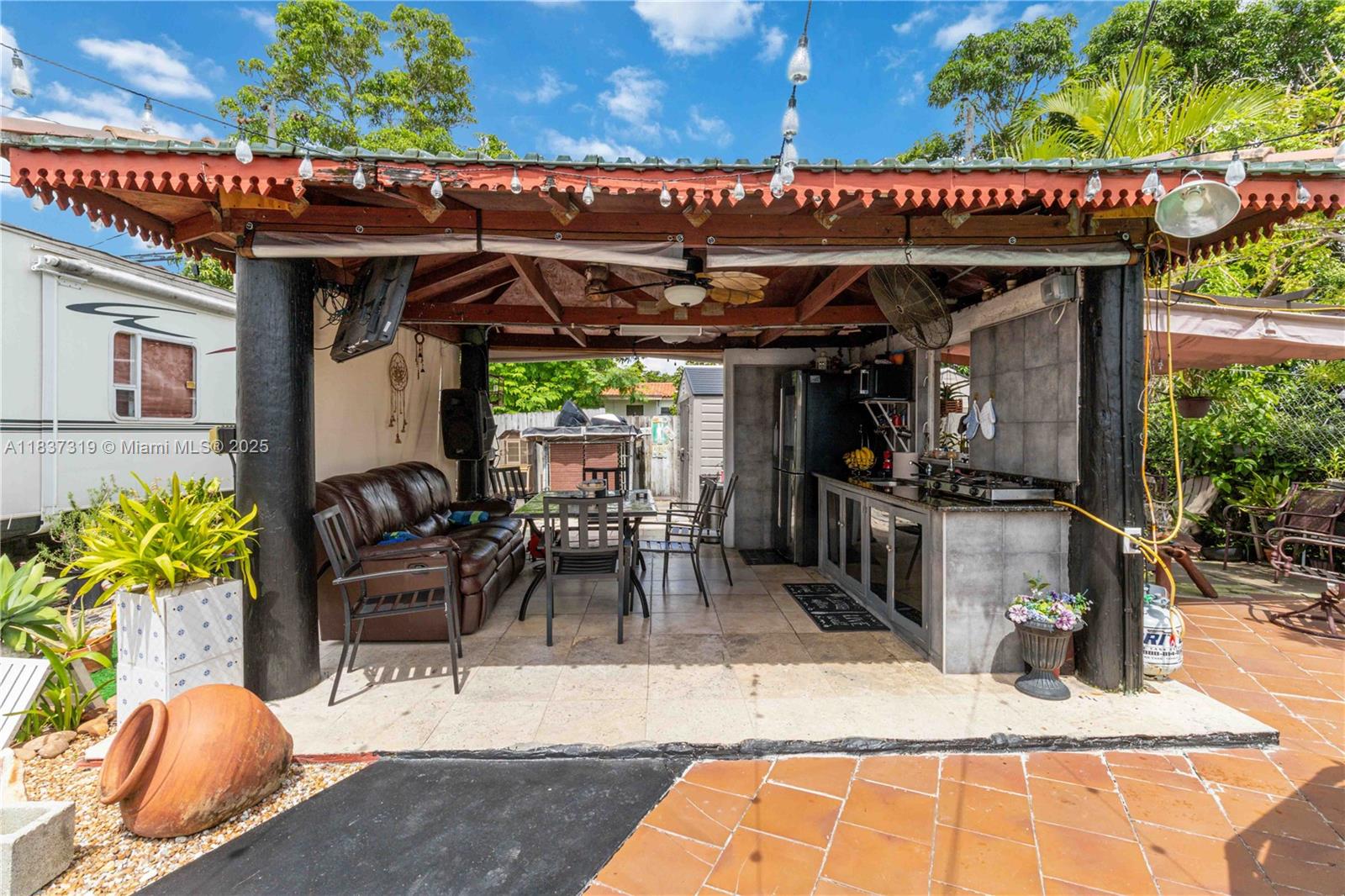 231 E 41st St, Hialeah, Florida image 29