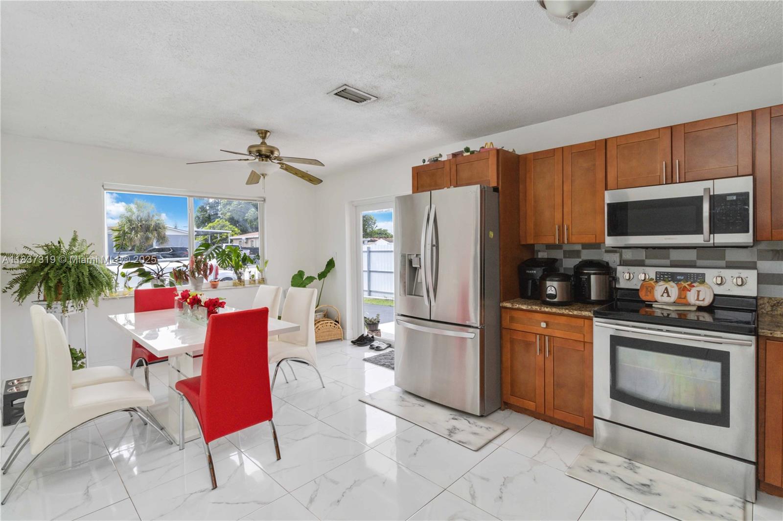 231 E 41st St, Hialeah, Florida image 9
