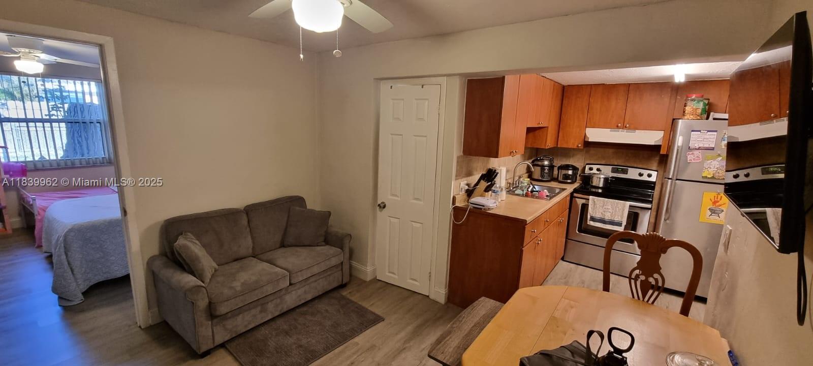 7230 NW 3rd St, Miami, Florida image 3