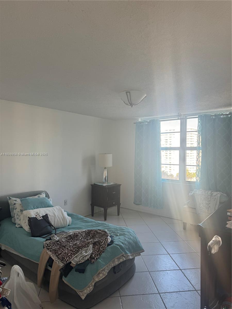 2750 NE 183rd St #1210, Aventura, Florida image 15