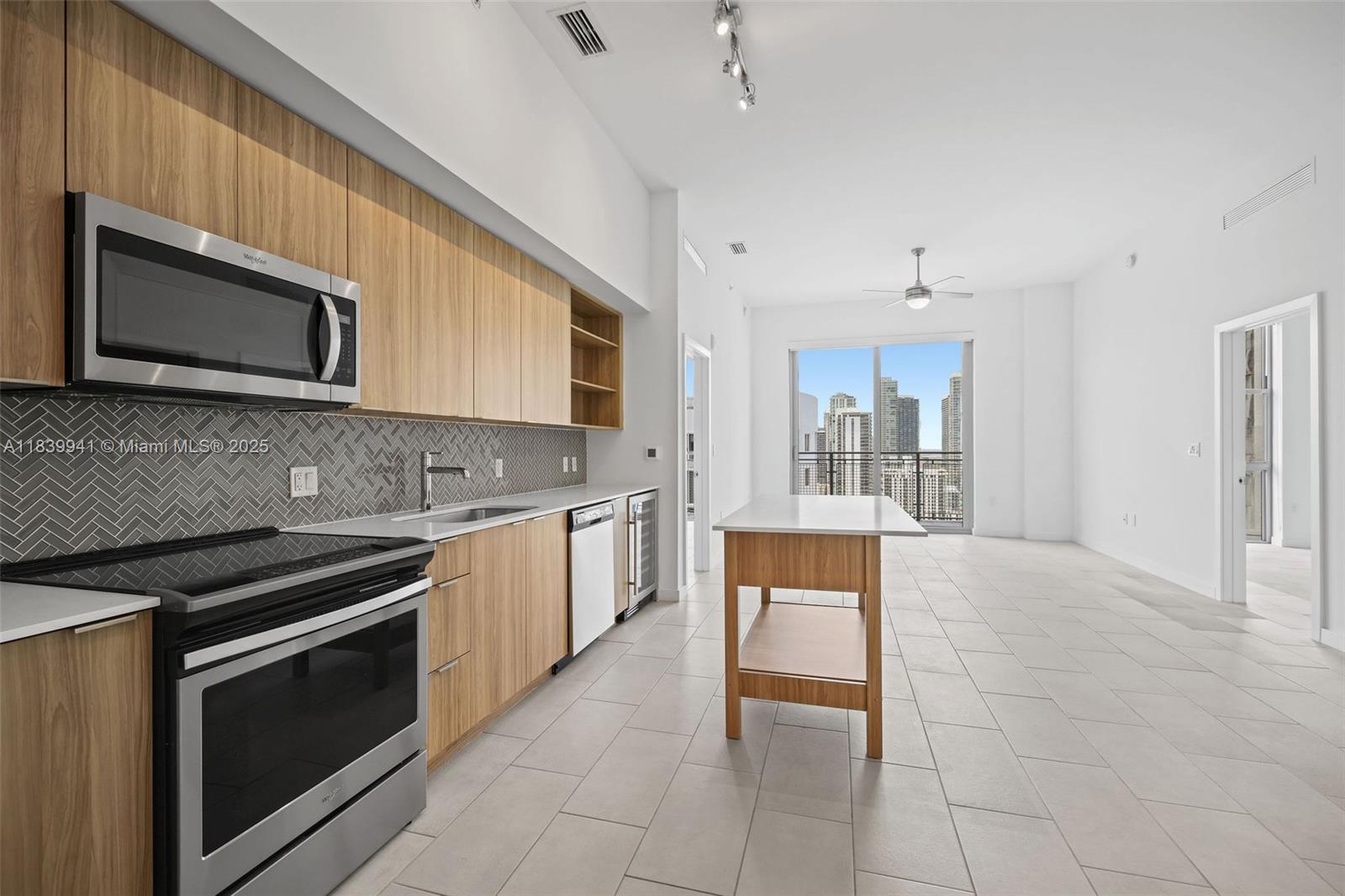 Property photo # 8