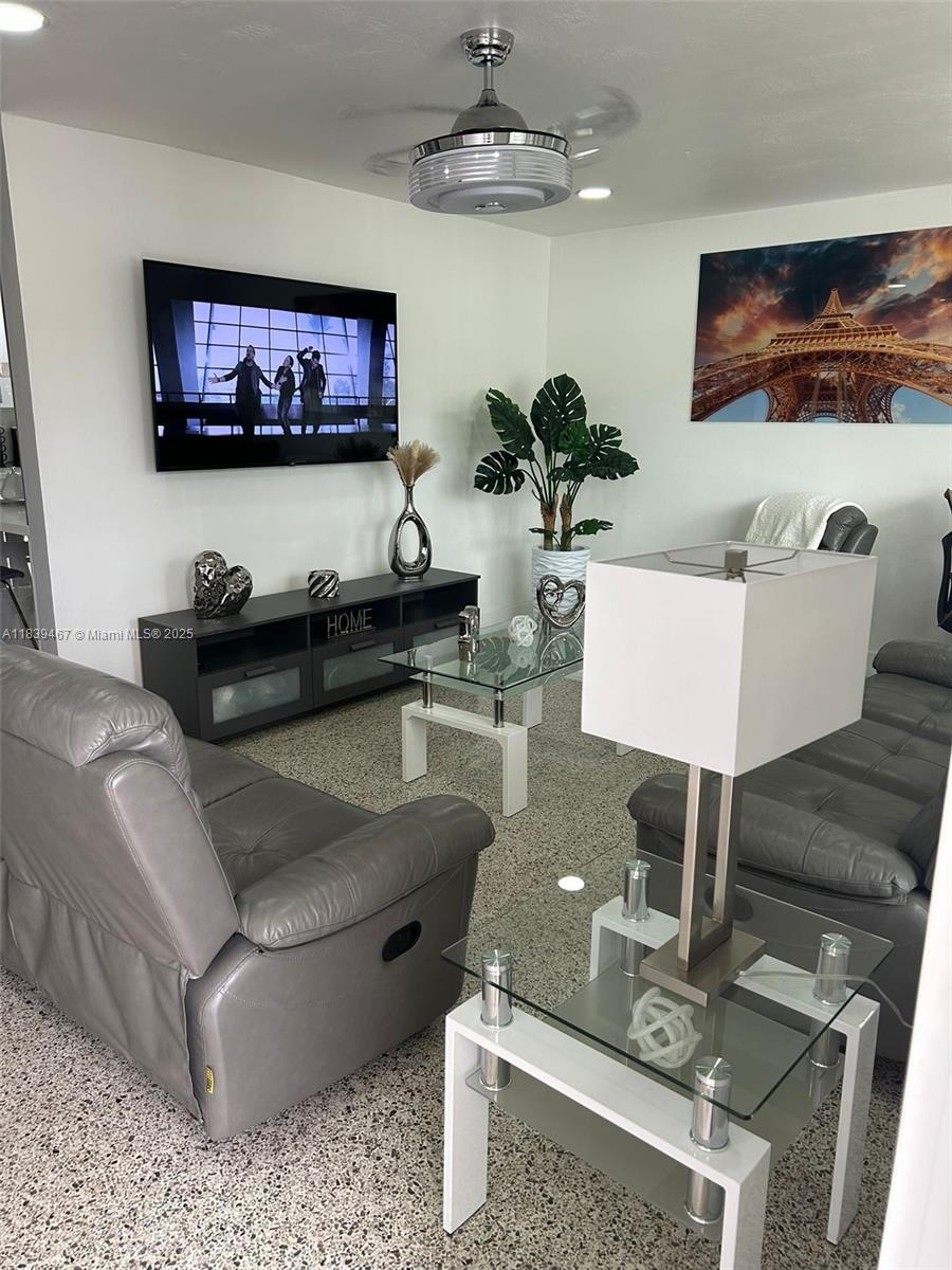 Property photo # 2