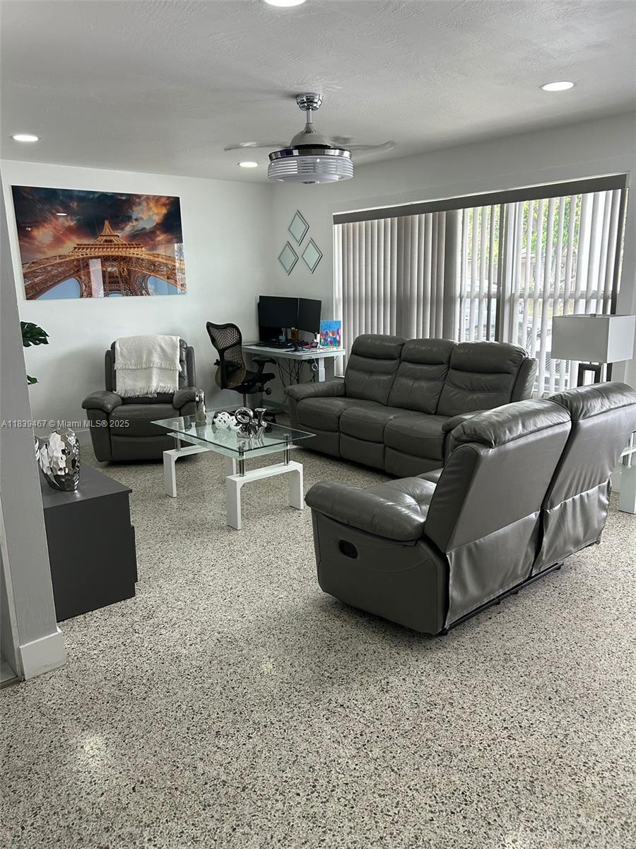 Property photo # 6