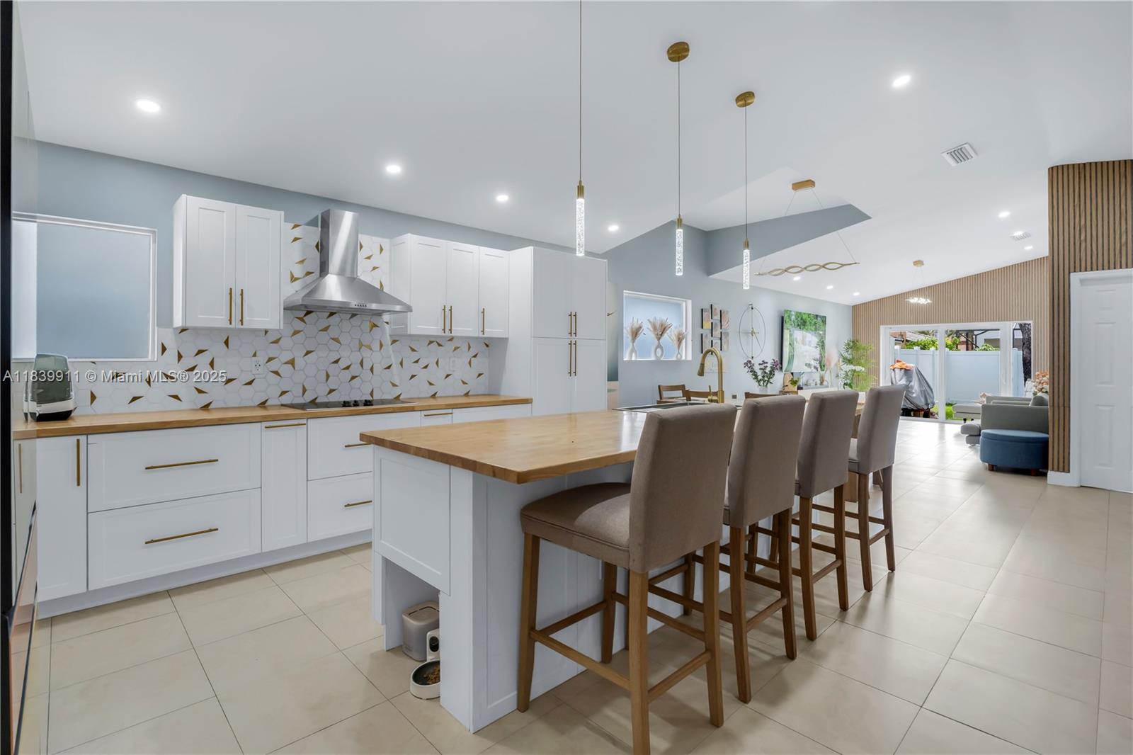 1248 NW 170th Ave, Pembroke Pines, Florida image 10