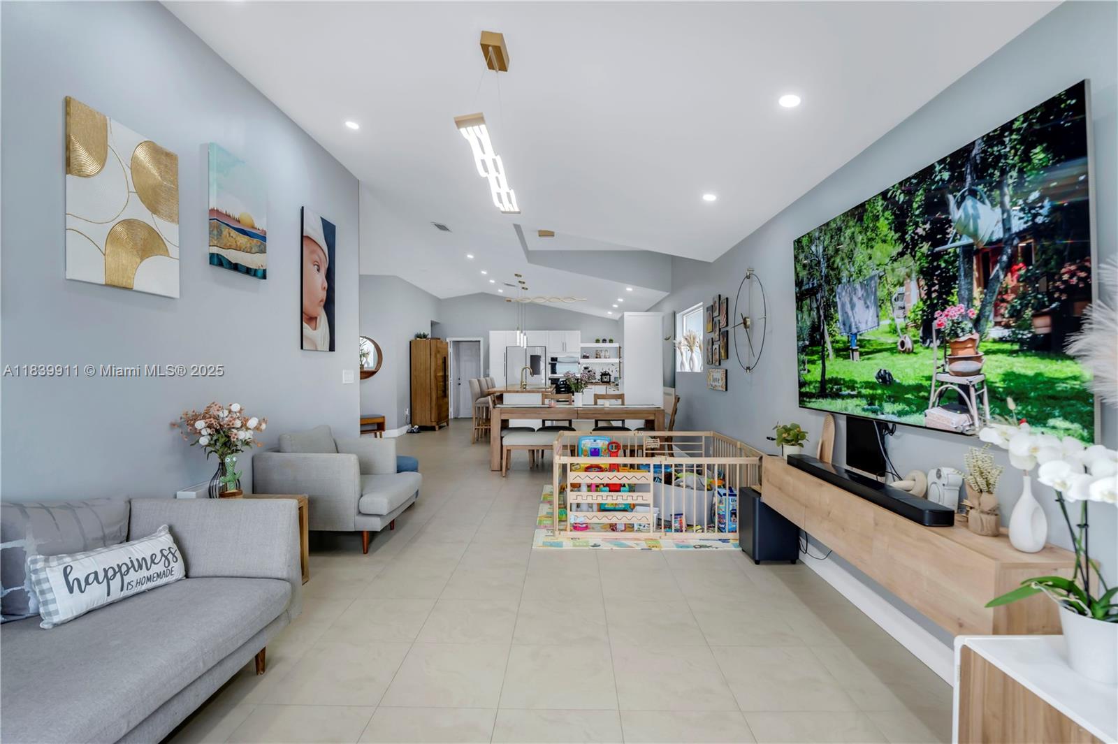 1248 NW 170th Ave, Pembroke Pines, Florida image 15