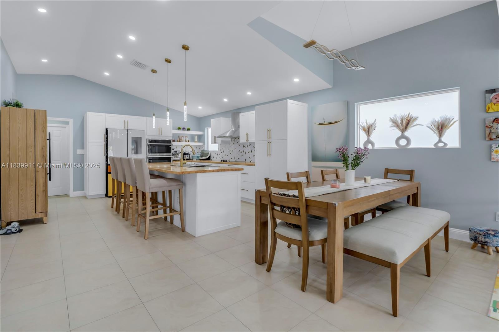1248 NW 170th Ave, Pembroke Pines, Florida image 9
