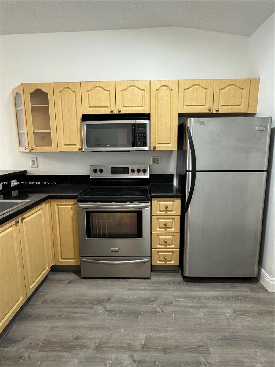 Property photo # 4