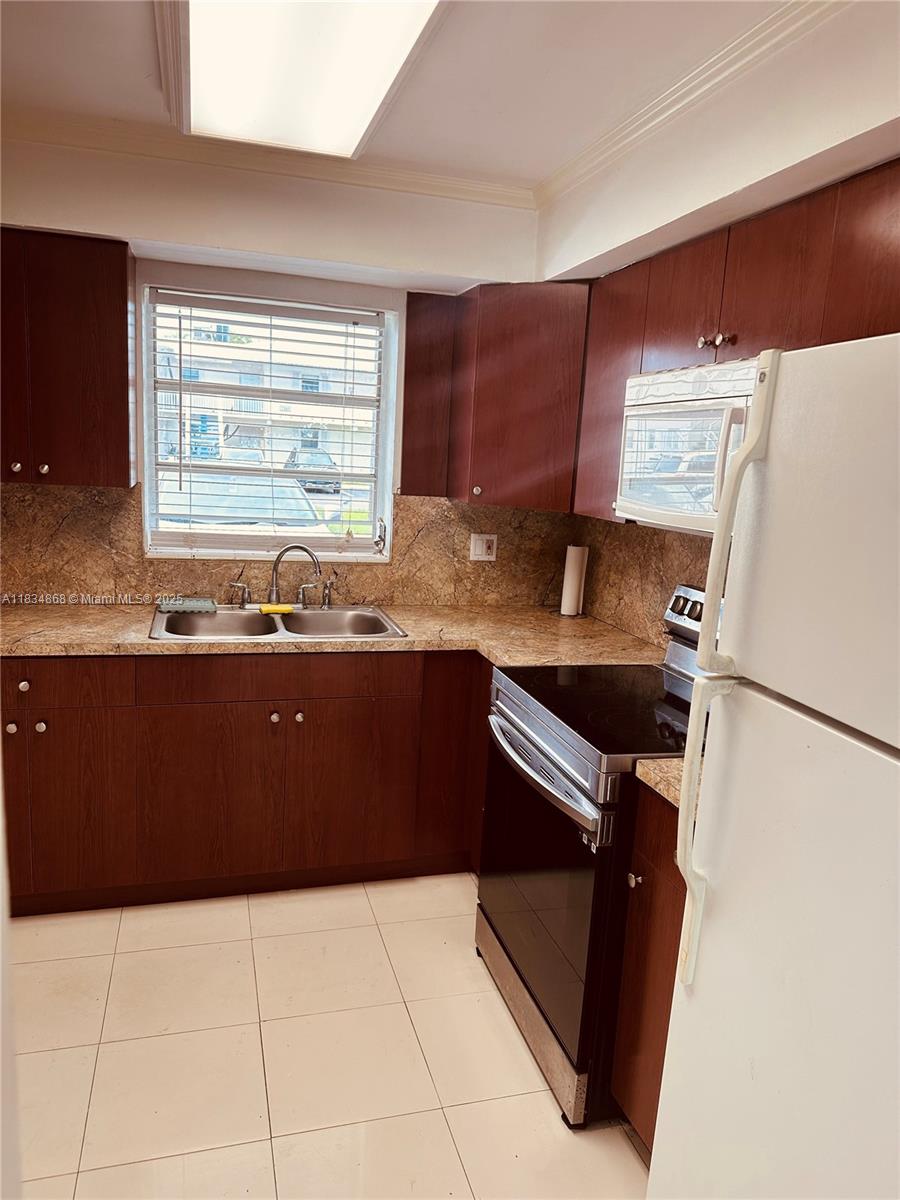 Property photo # 2