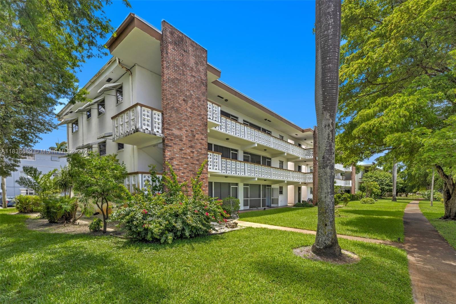 500 S Luna Ct #6, Hollywood, Florida image 15
