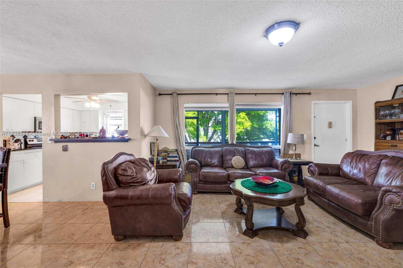 500 S Luna Ct #6, Hollywood, Florida image 3