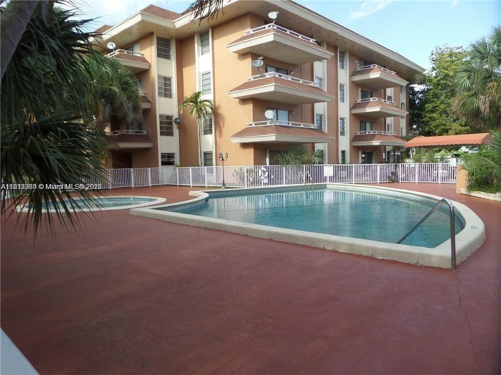 17530 NW 68th Ave #C4002, Hialeah, Florida image 2