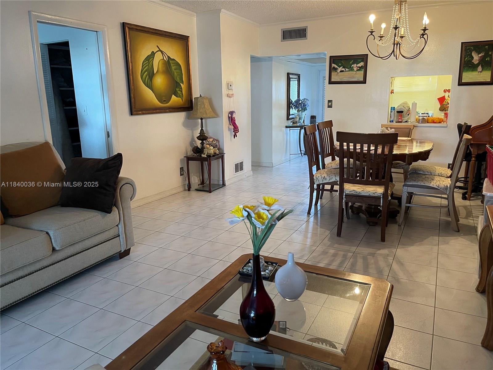 1015 Country Club Dr #109, Margate, Florida image 1