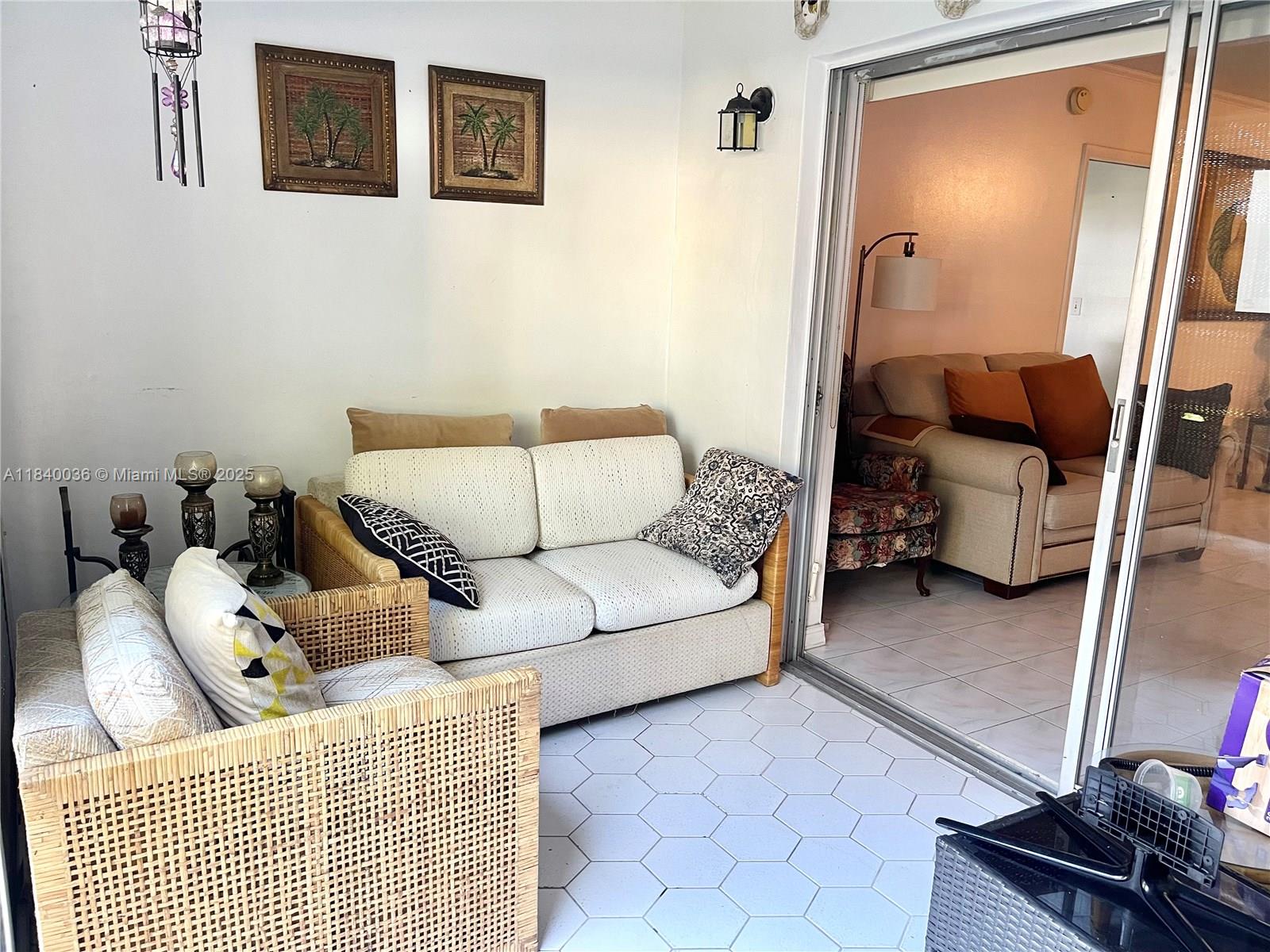 1015 Country Club Dr #109, Margate, Florida image 5