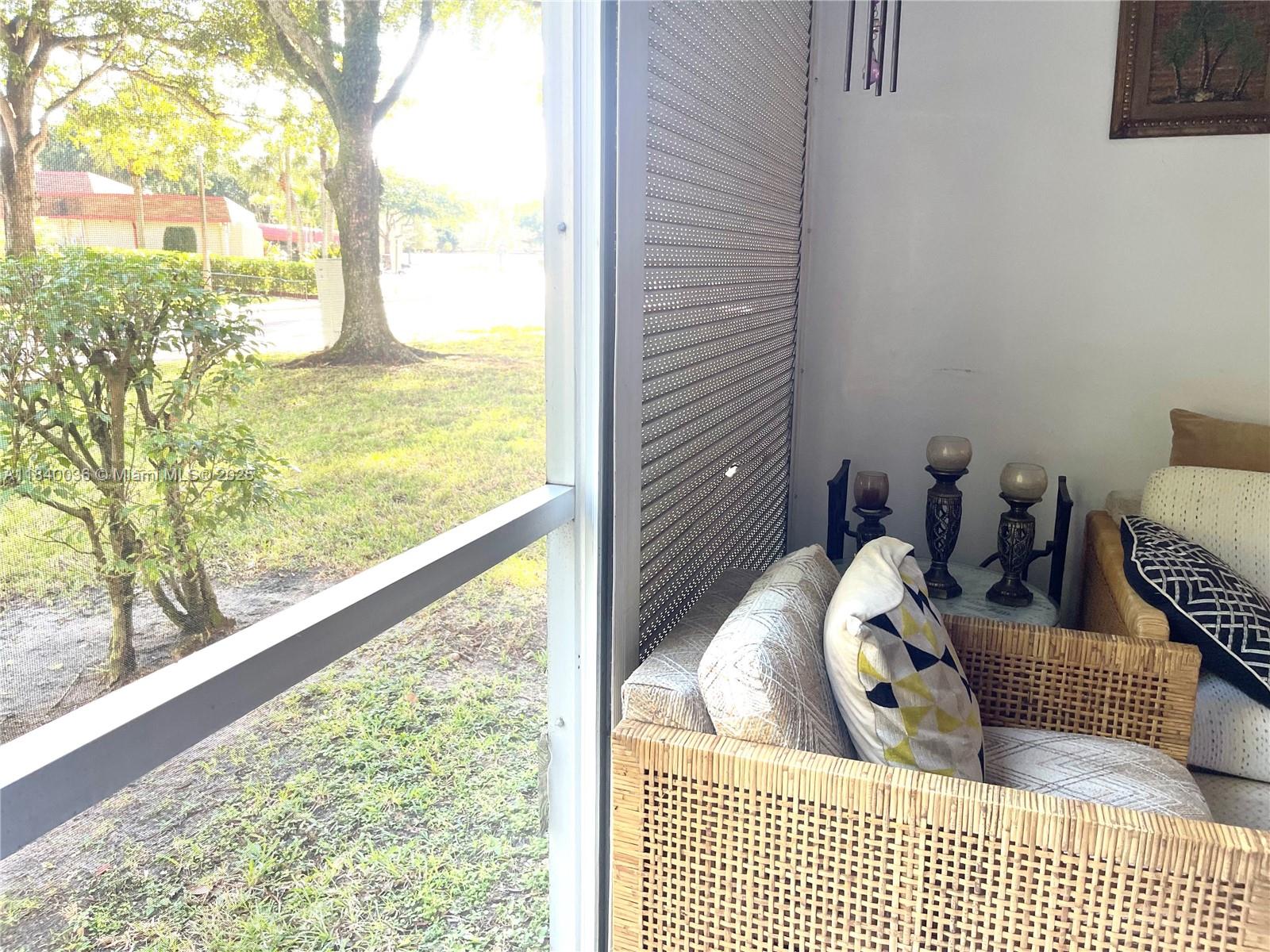 1015 Country Club Dr #109, Margate, Florida image 6
