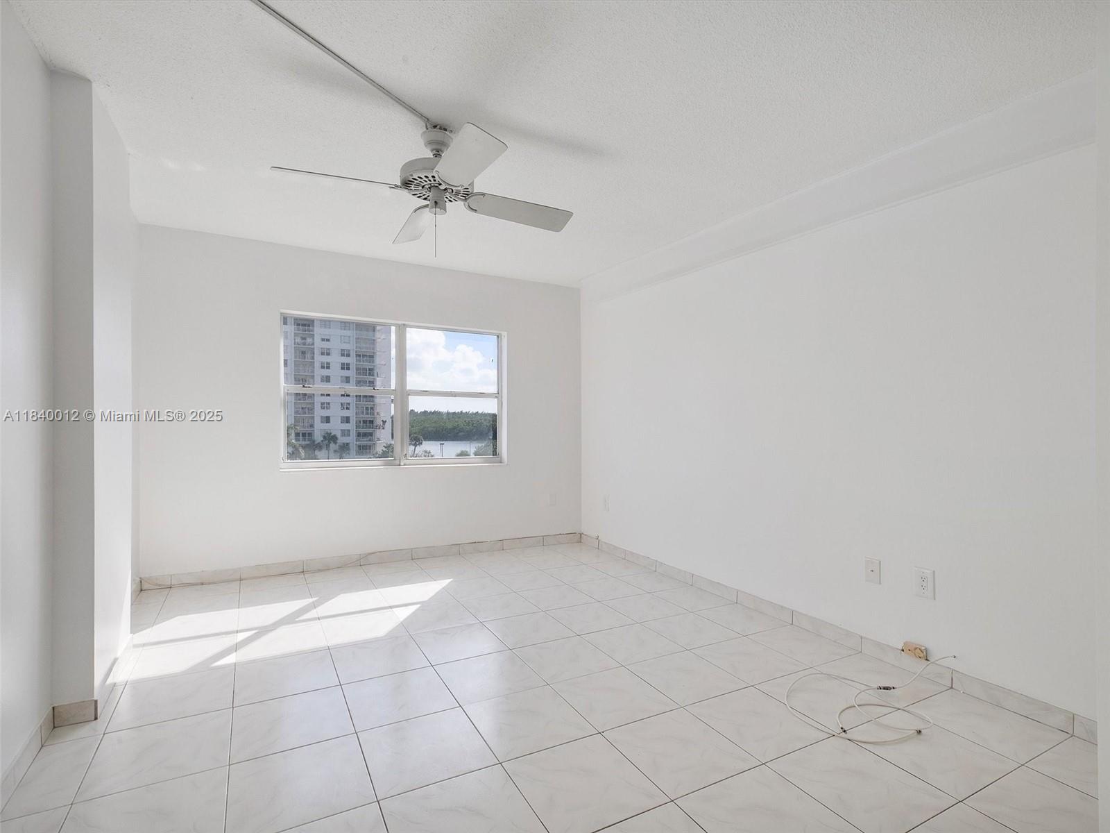 400 Kings Point Dr #523, Sunny Isles Beach, Florida image 10