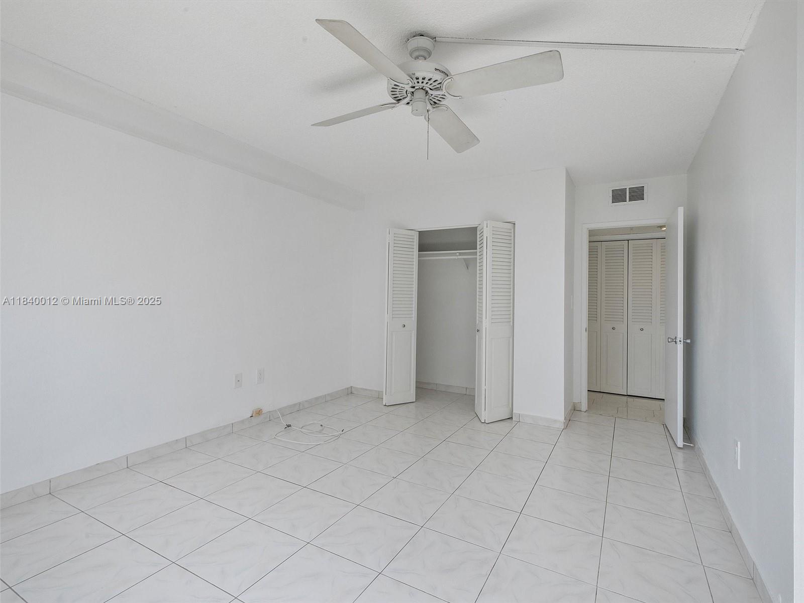 400 Kings Point Dr #523, Sunny Isles Beach, Florida image 11