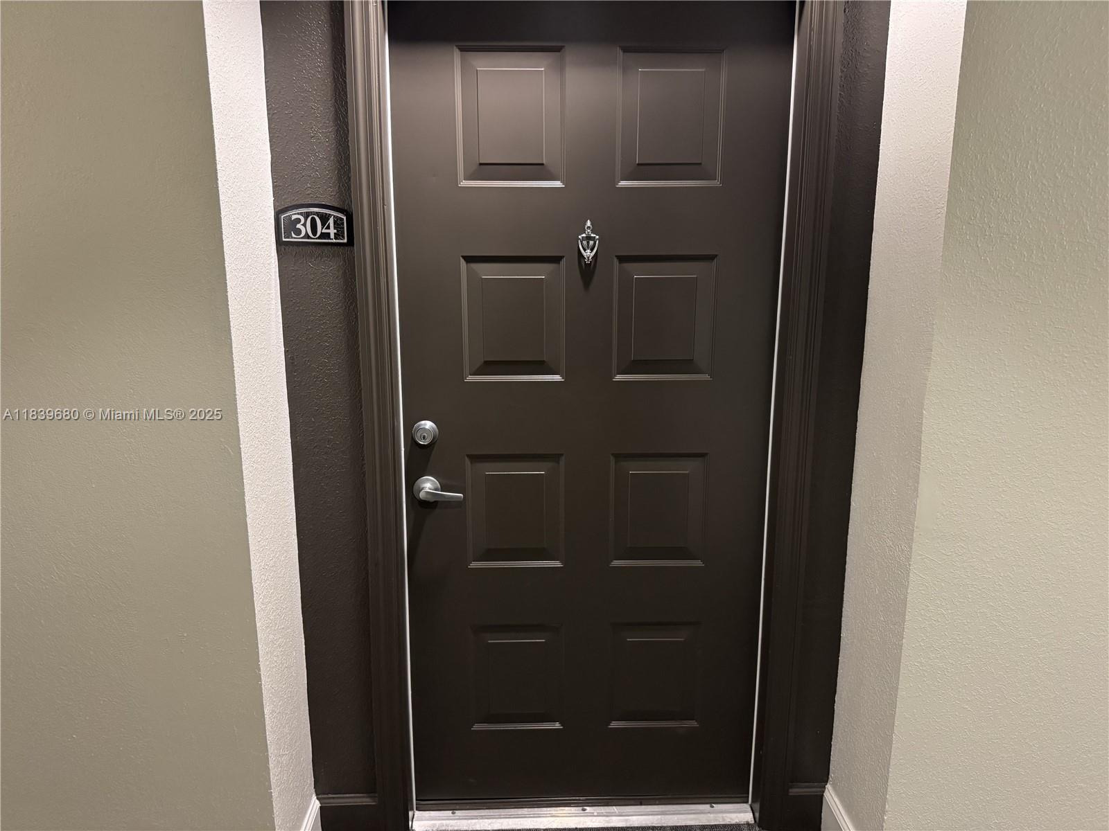 6001 SW 70th St #304, South Miami, Florida image 2