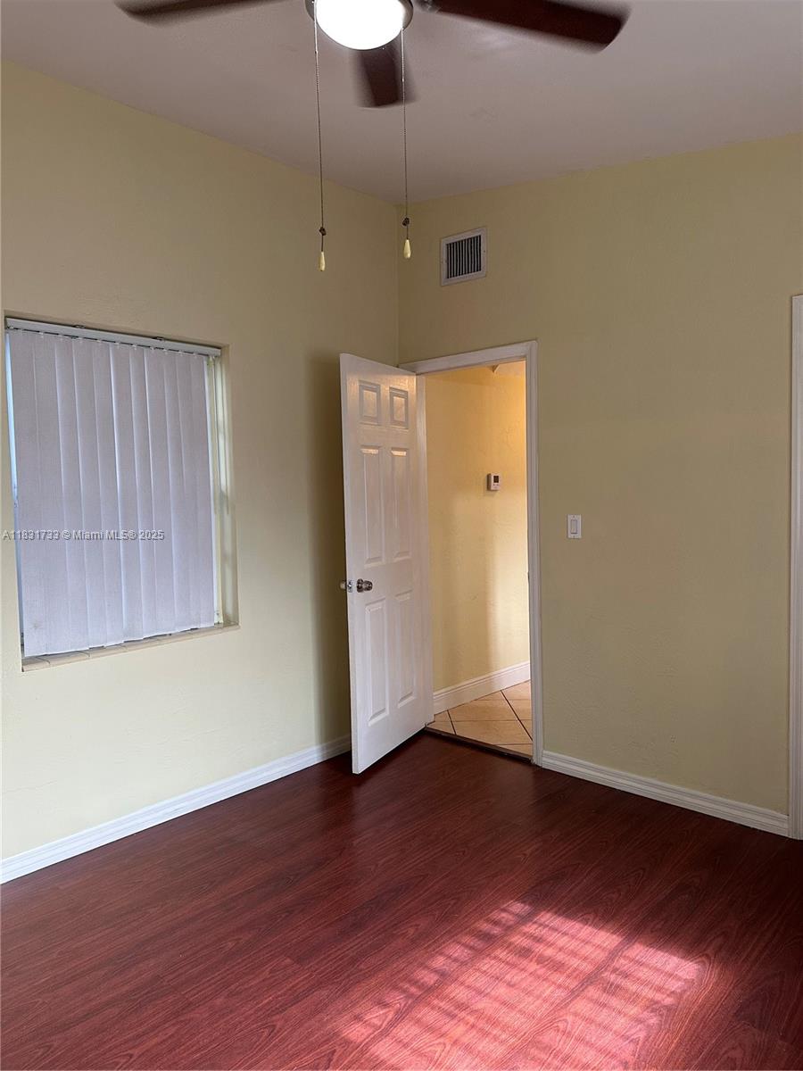 658 SE 8th Pl, Hialeah, Florida image 15