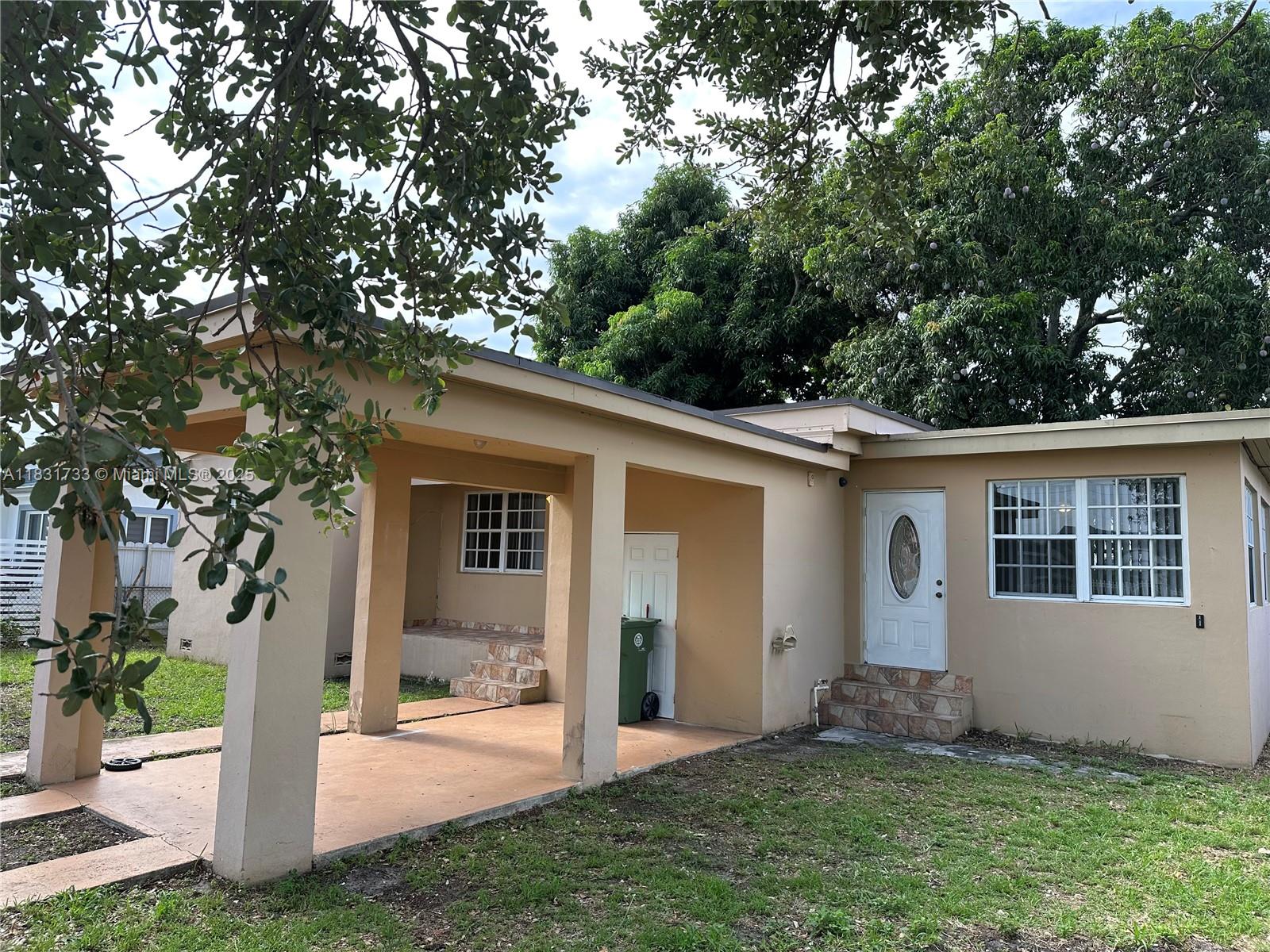 658 SE 8th Pl, Hialeah, Florida image 2