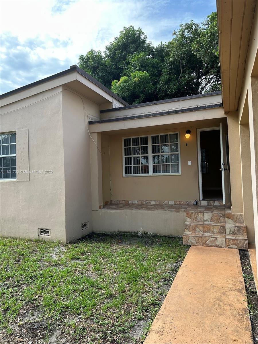 658 SE 8th Pl, Hialeah, Florida image 3