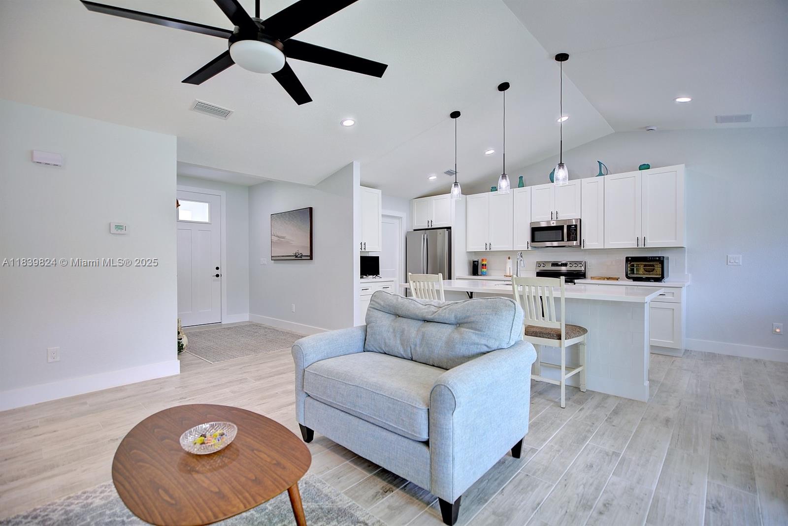2724 Duane Palmer Boulevard, Sebring, Florida image 9