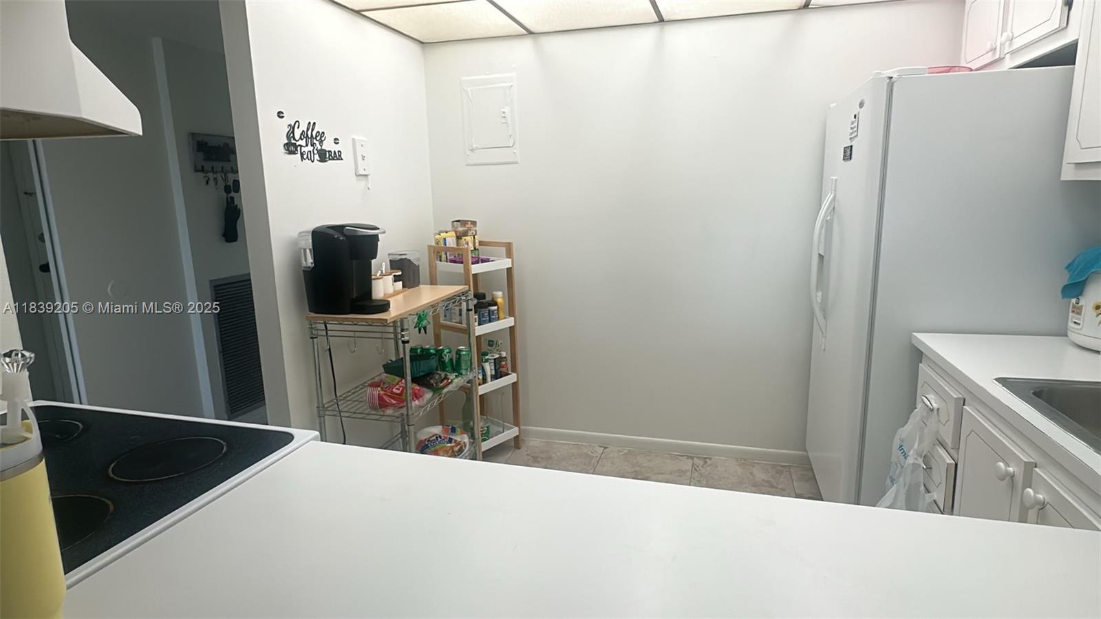 500 Executive Center Dr #2G, West Palm Beach, Florida image 18