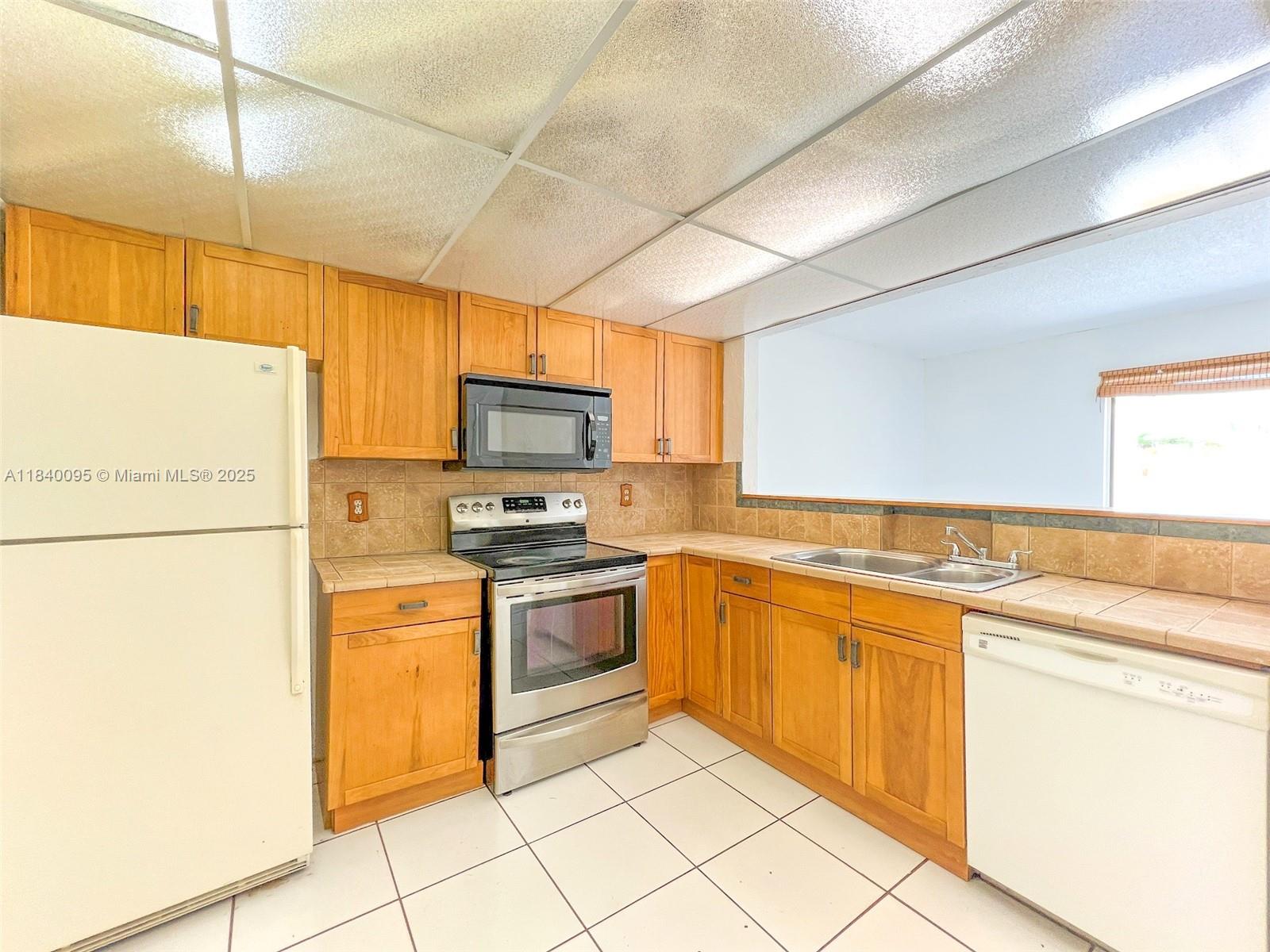 Property photo # 6