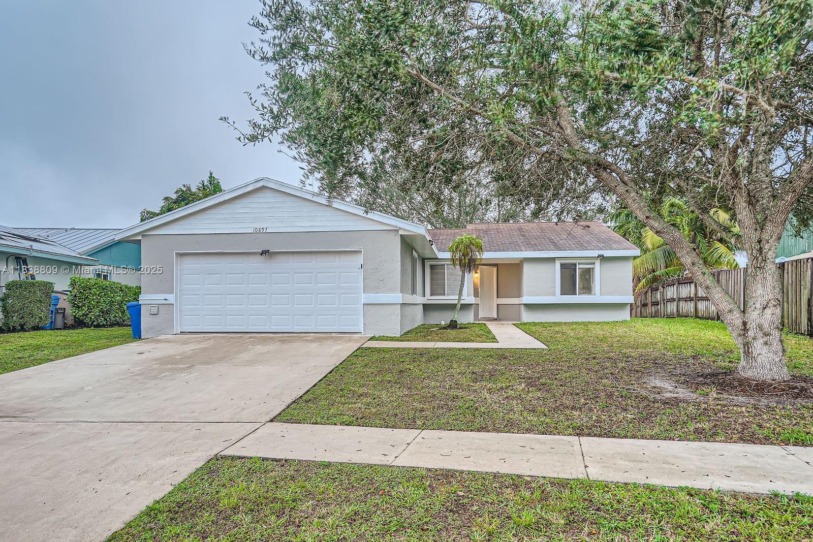 10897 Grandview Ct, Royal Palm Beach, Florida image 1