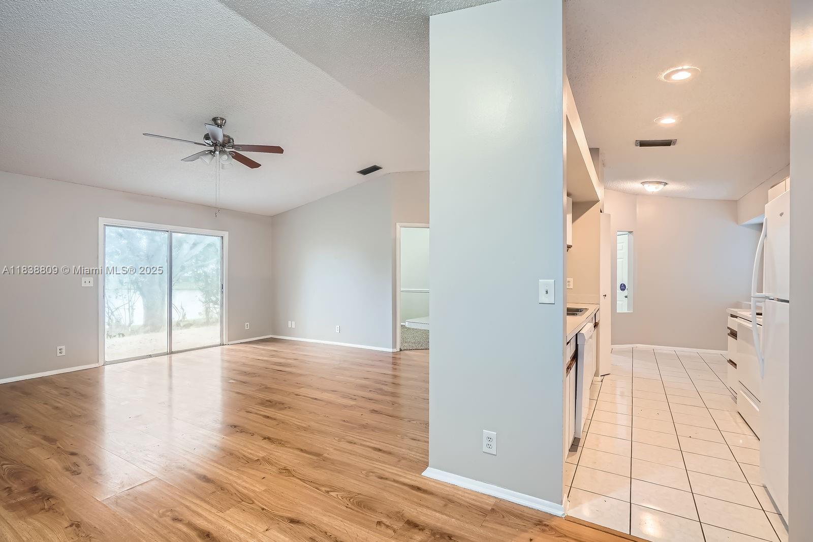 10897 Grandview Ct, Royal Palm Beach, Florida image 7