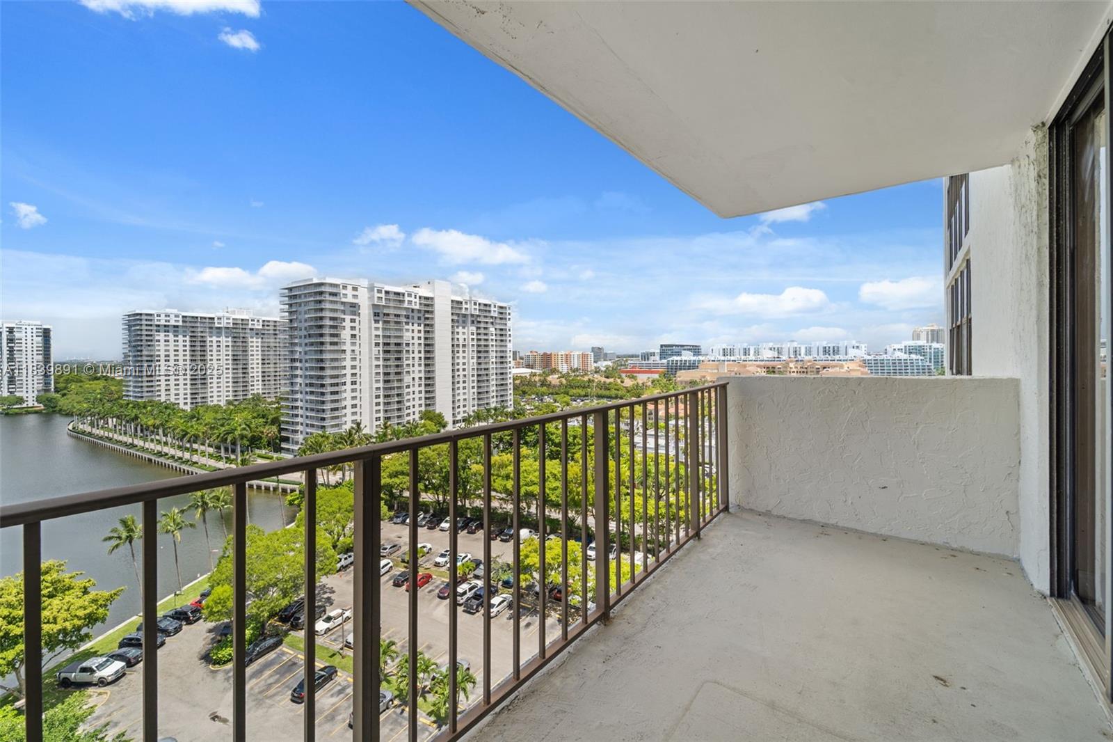 18181 NE 31st Ct #1401, Aventura, Florida image 20