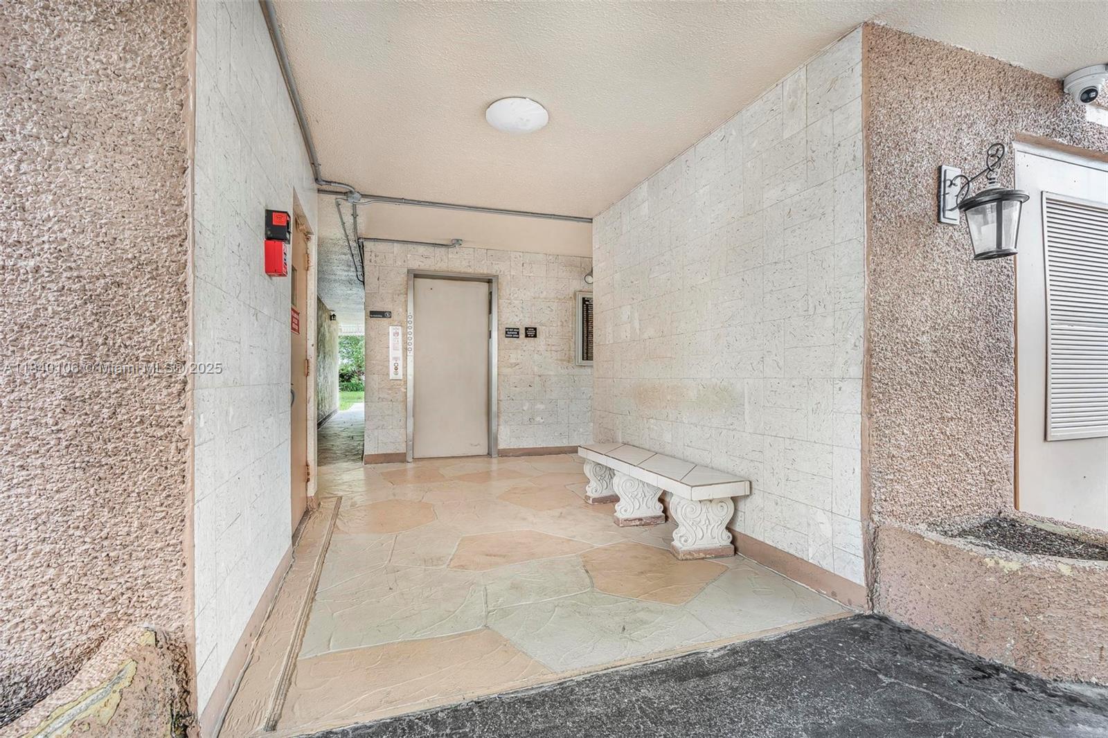 609 NE 14th Ave #603, Hallandale Beach, Florida image 32