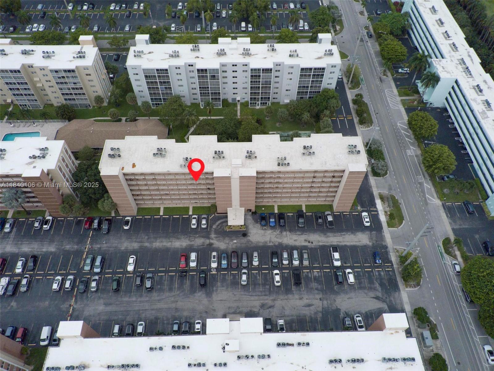 609 NE 14th Ave #603, Hallandale Beach, Florida image 36