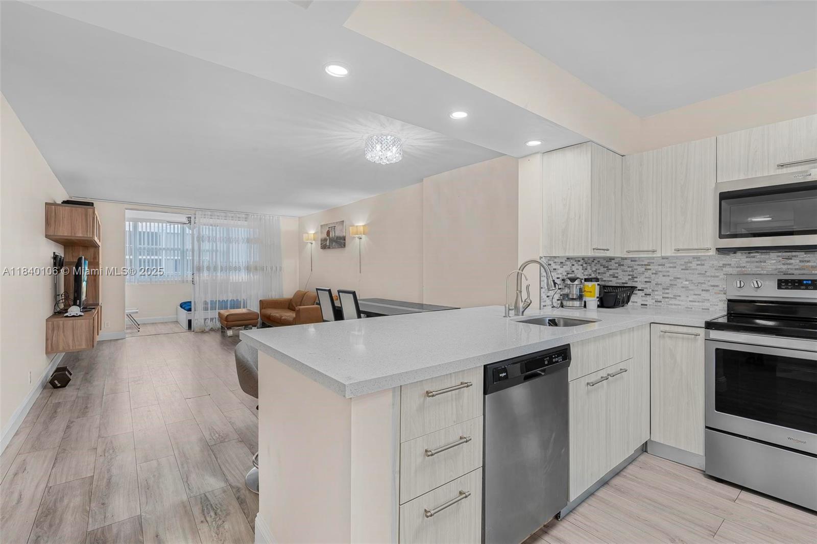 609 NE 14th Ave #603, Hallandale Beach, Florida image 7